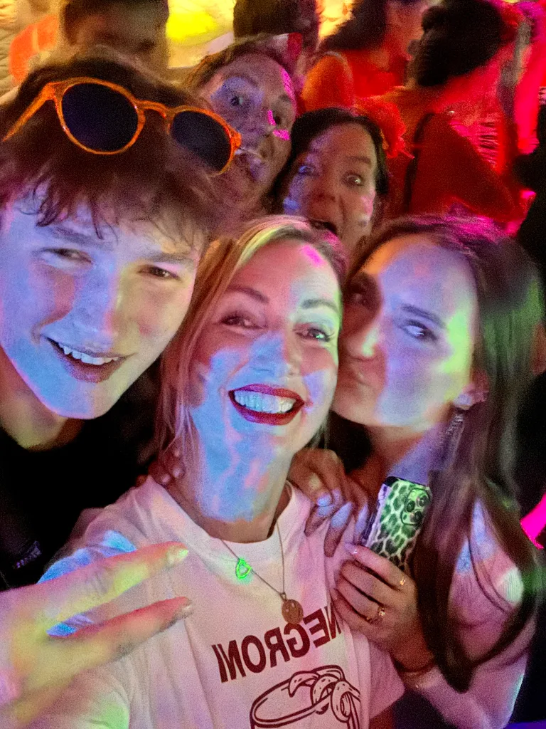 Feestfoto met vrienden